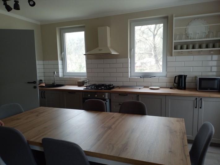 Будинок в с.Поляна - фото 1