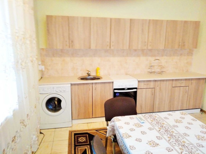 Здам будинок в с.Білогородка.7 соток. Місце для авто.Для 1-2 осіб - фото 1