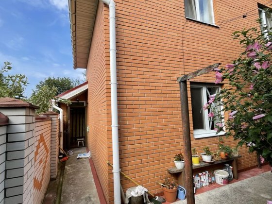 Оренда будинку з садом та барбекю Петропавлівськаборщагівка без тварин Петропавловская Борщаговка