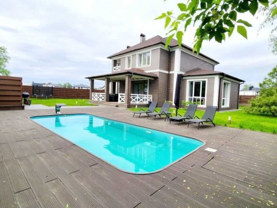 Оренда сучасного будинку 250м з басейном в котеджному містечку Козин Козин