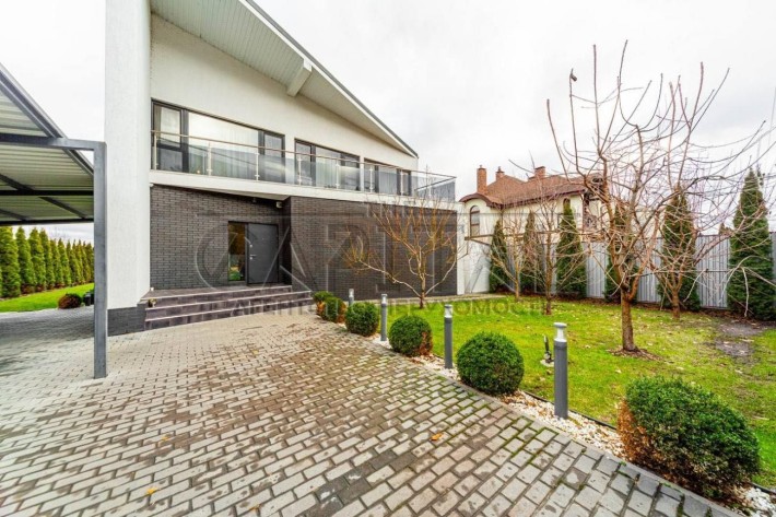 Оренда автономного будинку 180 м² у Козині – басейн, тераса, генератор - фото 1