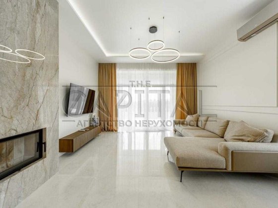 Оренда сучасного будинку у КМ Zoloche Vezuviy, Вишеньки Вишенки