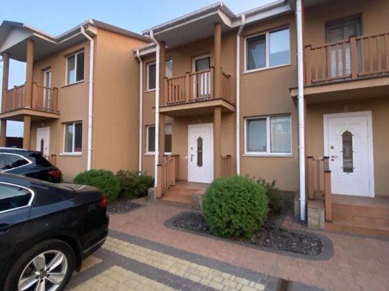 Оренда сучасного таунхауса в Гнідині Гнедин