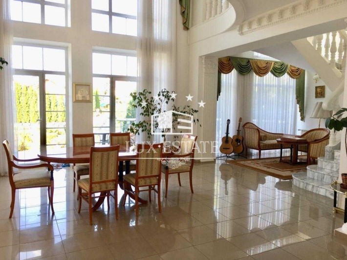 Оренда розкішного будинку 493м²  25 соток, біля ЛІСУ Лісники - фото 1