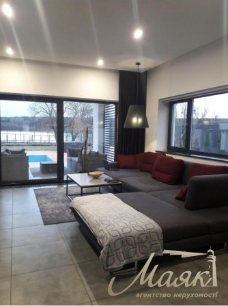 Предлагается в аренду 2-х этажный дом 240м2, Круглик/Лесники - фото 1