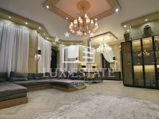 Аренда дома с авторским дизайном в окружении леса Вита-Почтовая Віта-Поштова