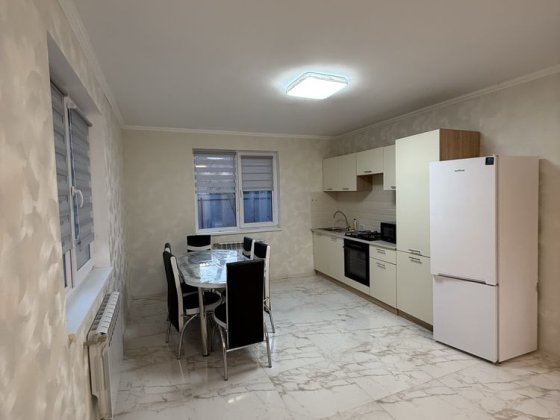 Будинок у селі зі зручностями Бородянка