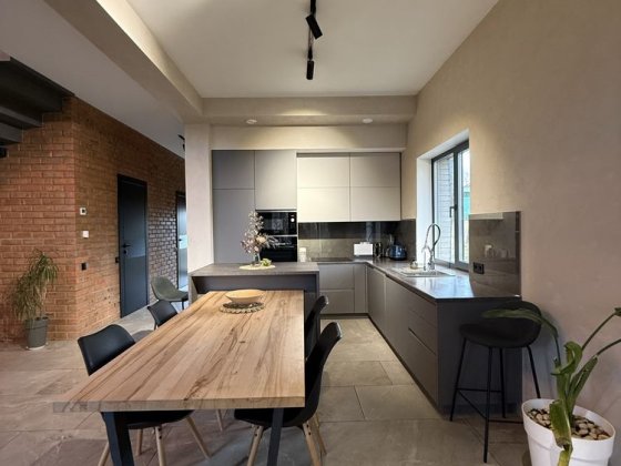 Барнхаус оренда Бобриця Бобриця