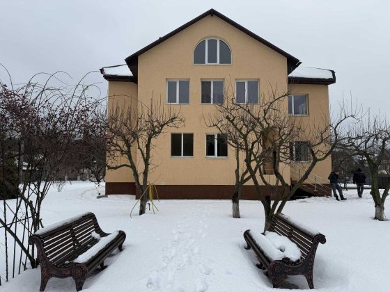 Дом под ПАНСИОНАТ можно 1200м2 Безрадычи Нові Безрадичі