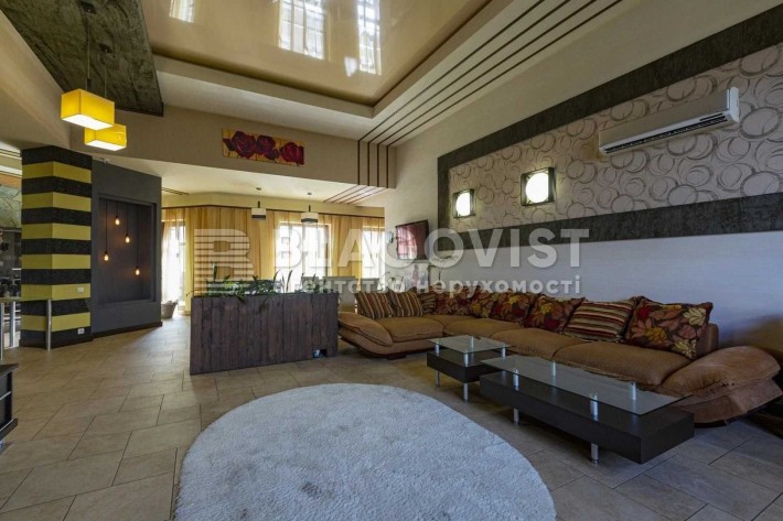 Оренда будинку в Погребах - фото 1