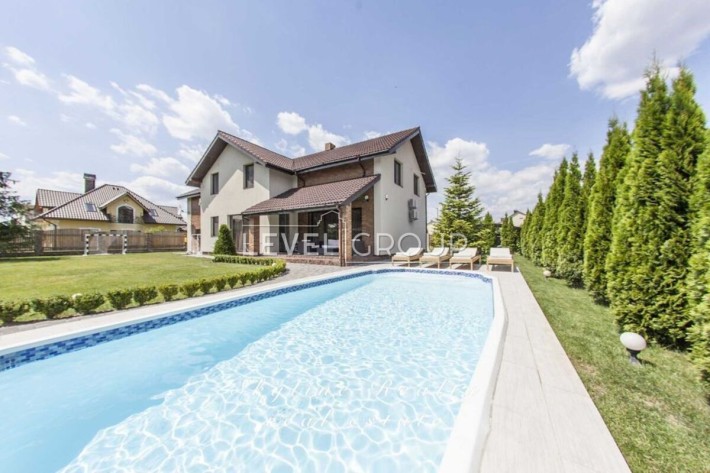 Ексклюзивний будинок у Романкові з басейном. - фото 1