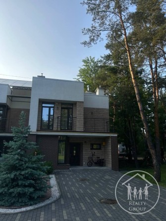 Оренда триповерхового котеджу у Брюховичах з власною терасою . - фото 1