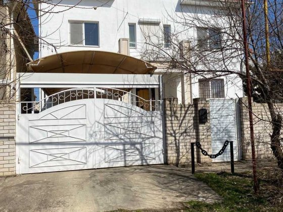 Аренда добротного нового дома на берегу моря Каролино Бугаз Каролино-Бугаз