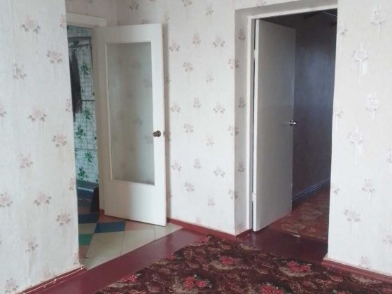 Сдам 3-кв квартиру на пл. Кирова 5/5 этаж Александрия