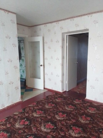 Сдам 3-кв квартиру на пл. Кирова 5/5 этаж - фото 1