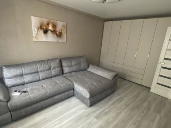 Сдам 1к комн комнатную кв-ру 10000