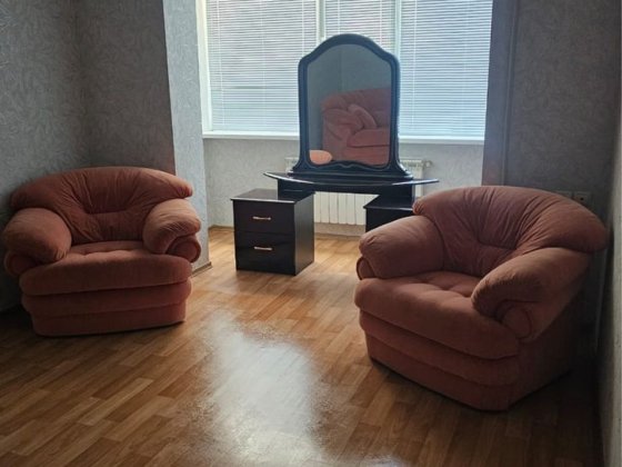 Лівий берег 2-кімн АО 2 мкрн(39 гімназія)1/9 Каменское