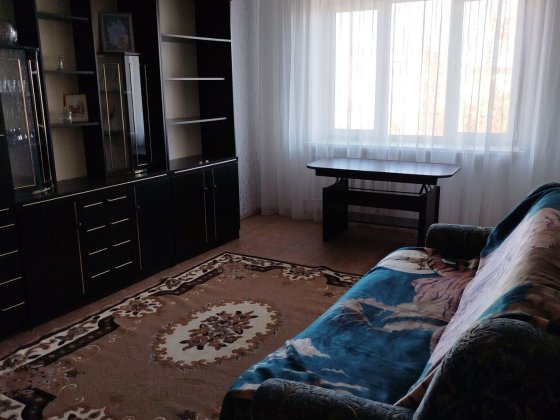 Здам 3-кімнатну квартиру в районі 5-школи Владимир