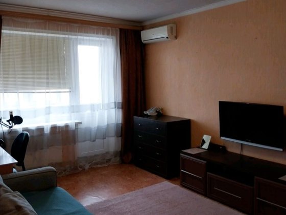 Сдам 1-2-3х  к комн комнатную 11000 Левый берег