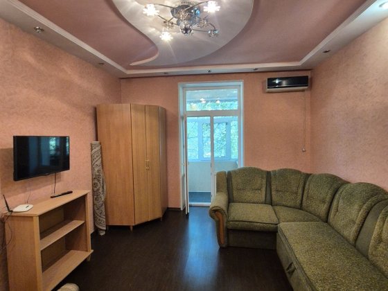 Сдам 2 к квартиру, р-н Центра с А.О.