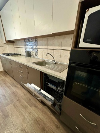 Київська 2, Вишгород, оренда затишної 2-к квартири, є газ, 2 поверх! - фото 1