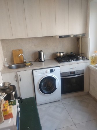 Сдам 3 комнатную квартиру - фото 1