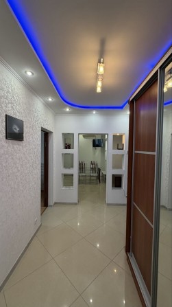 Сдам просторную двукхкомнатную квартиру с АГВ в новострое !!! - фото 1