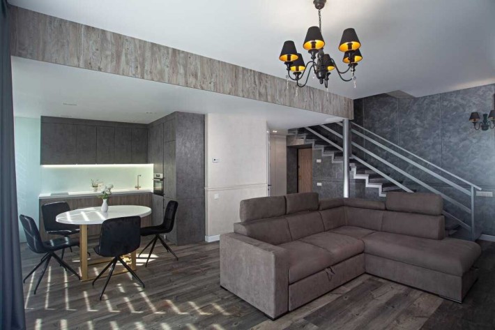 Довгострокова оренда дворівневої квартири у м.Чорноморськ - фото 1