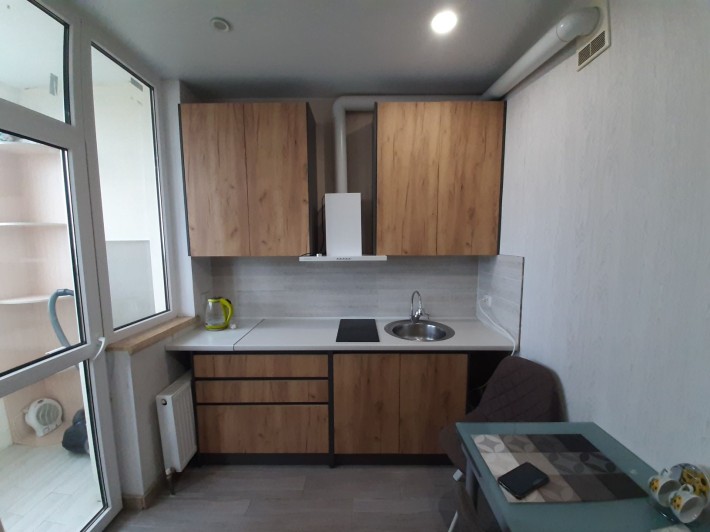 Сдам 1 кв в Черноморске  на длительно - фото 1