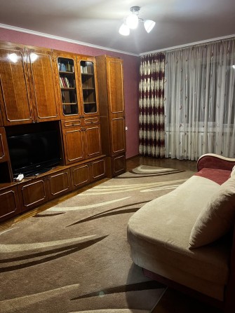 Здається 3-х кімнатна квартира в районі 1 школи - фото 1