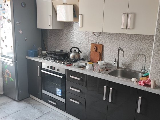 Лазурний. Сдам 4-х кв з біговою доріжкою. 24000 грн Краматорськ