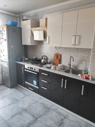 Лазурний. Сдам 4-х кв з біговою доріжкою. 24000 грн - фото 1