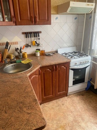 2к квартира район Самолета - фото 1