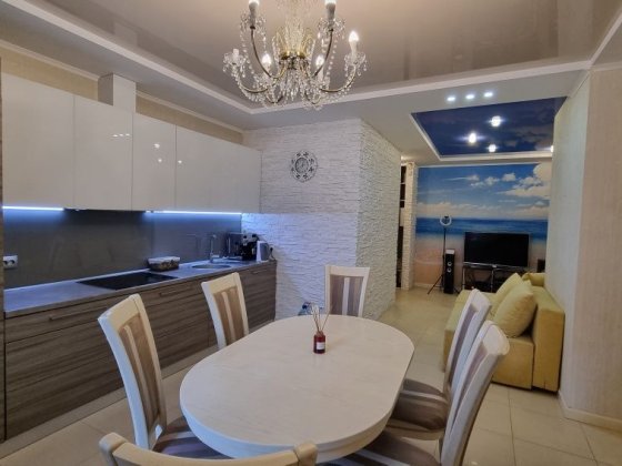 ЖК Коцюбинське,  3 кімн.кв,  вул.Пономарьова 26, ТЦ Лавина.
Кухня- віт Коцюбинское