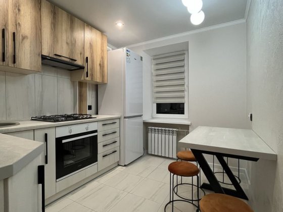 Центр! Аренда 2х-комн.кв ул. Юбилейная. Лифт не работает! Краматорск