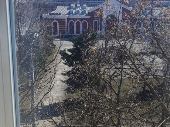 Сдам двухкомнатную квартиру в старом городе ,дом напротив ЖД вокзала. Краматорськ