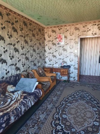 Аренда 3-х комнатной квартиры10/10  м- н Лазурный - фото 1