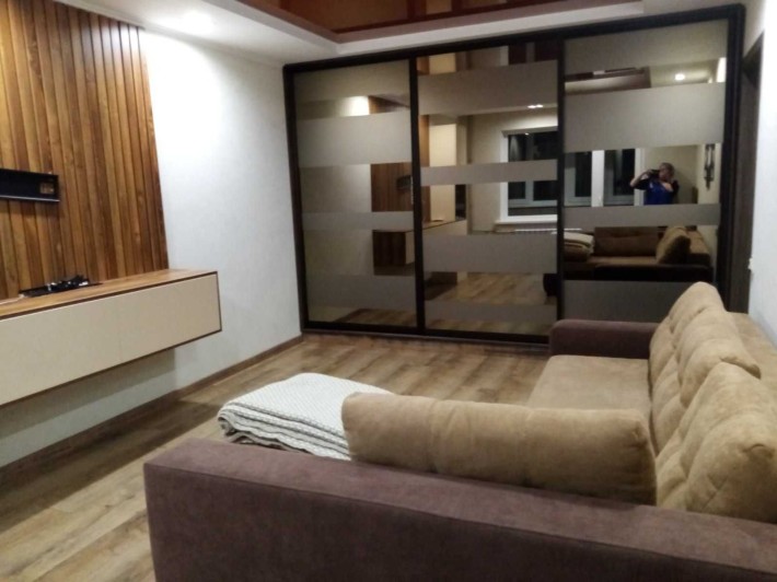 АРЕНДА 2-х комнатная квартира Л. БЫКОВА, 6 (м-н ЛАЗУРНЫЙ) - фото 1