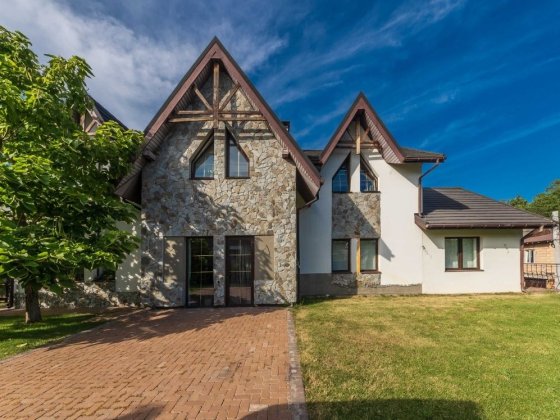 665 Великий преміальний будинок