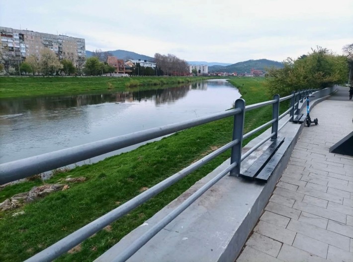 Здається на набережній 2 кімнатна квартира. - фото 1