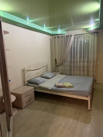 Сдам квартиру на длительный срок в самом центре - фото 1