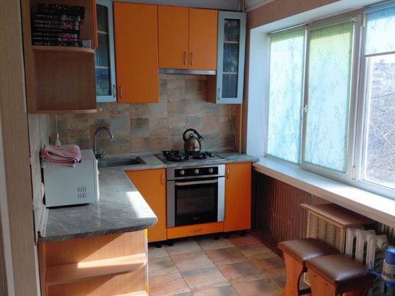 3 х комнатная квартира на аренду  ,  Свободна ! Славянск