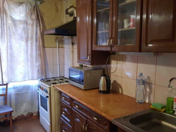 Здам  3 - к квартиру (м-рн артема,стомотологія).Власник. Слов'янськ