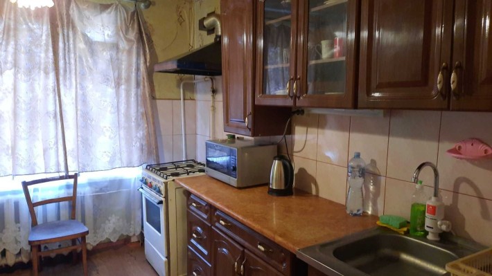 Здам  3 - к квартиру (м-рн артема,стомотологія).Власник. - фото 1