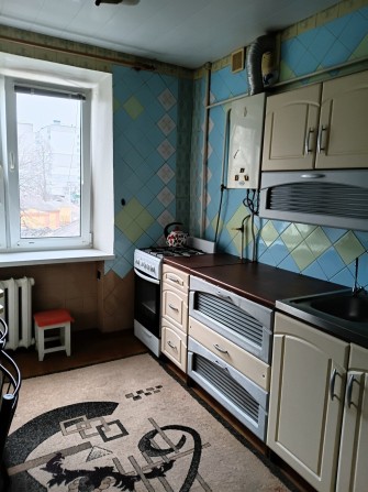 Трикімнатна квартира в оренду - фото 1