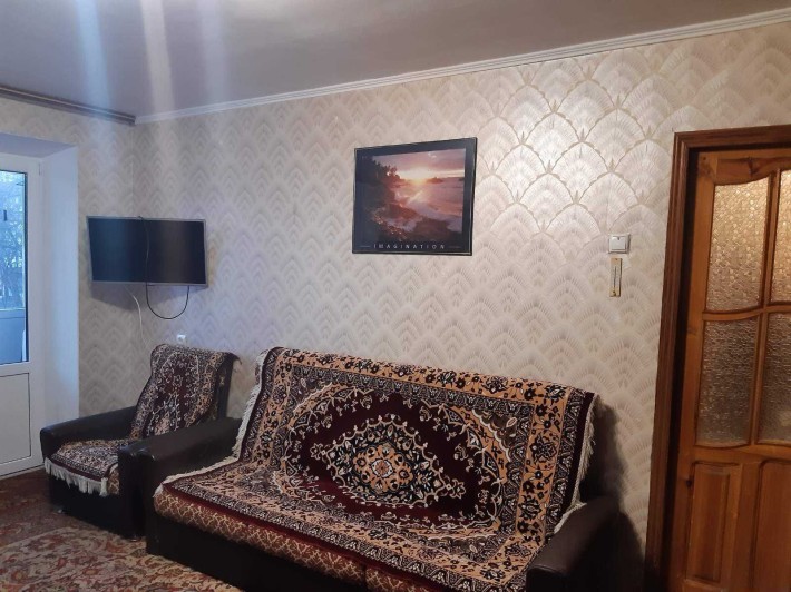 Простора 1к.квартира вул. Тищика - фото 1