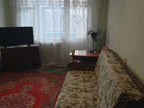 Судам в аренду 3 кімнатну квартиру . 4 поверх. Район жд Никополь