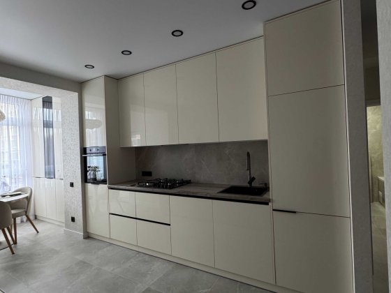 Оренда квартири, ідеальна локація для життя. Виставка.