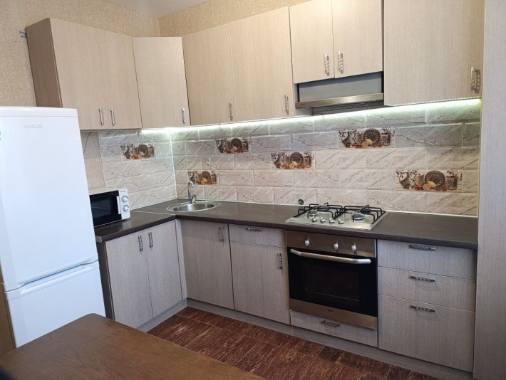 Оренда 2к квартири біля обласної лікарні - фото 1