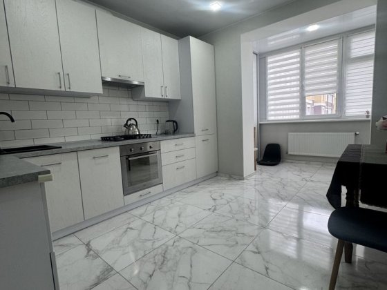 Оренда сучасної 2к.кв/вільна/14000 Хмельницкий